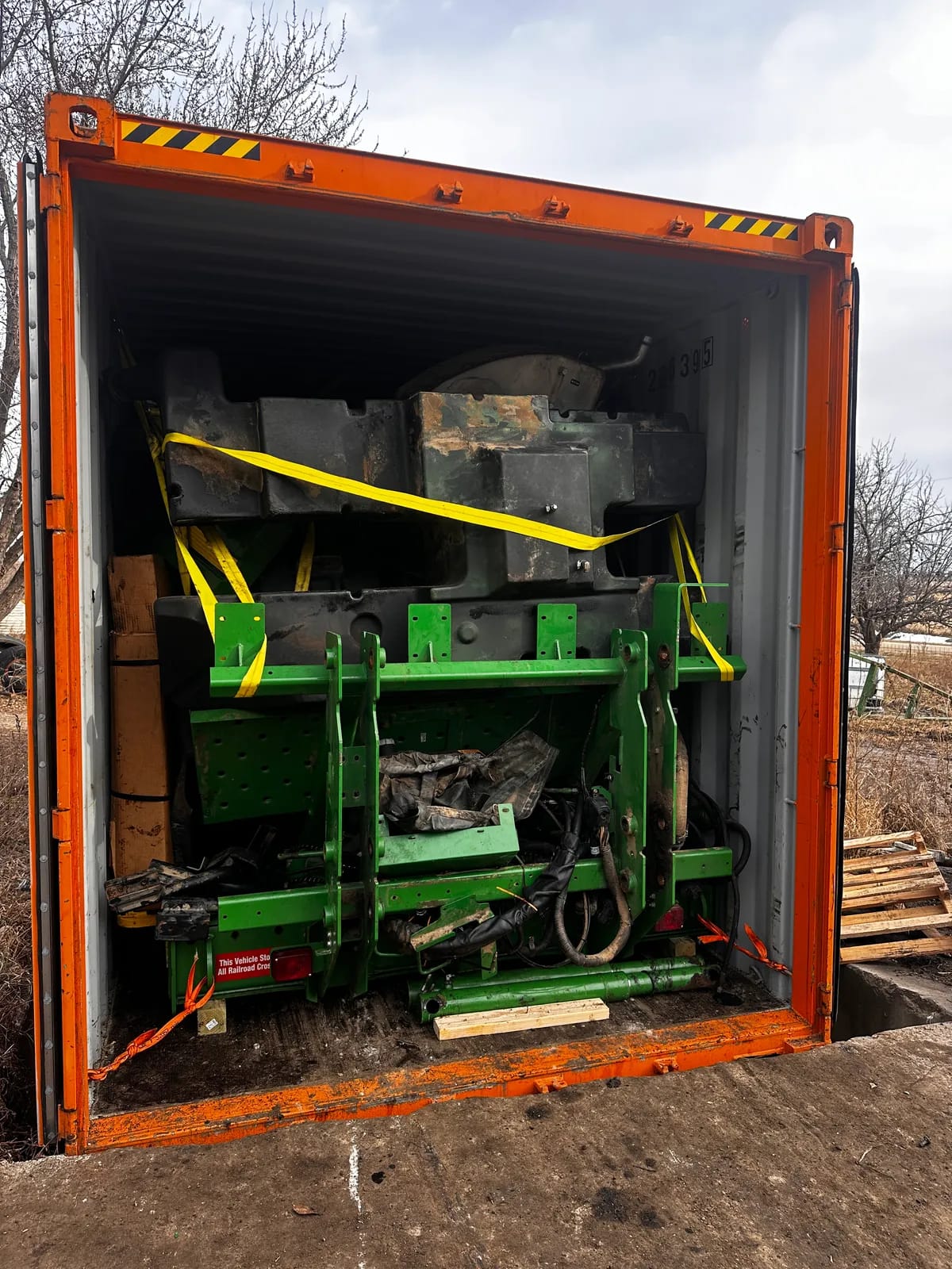 John Deere 4940 Sprayer - Complex Containerization and Riga Handoff — View 2