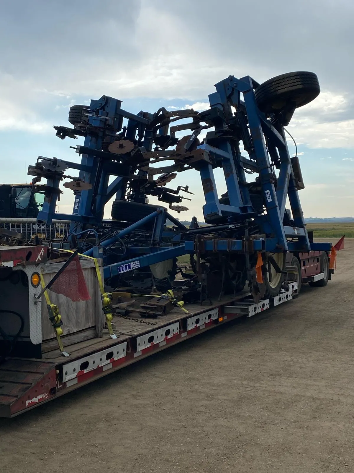 BLU-JET AT6010 - Urgent Lowboy Pickup and Container Export — View 1